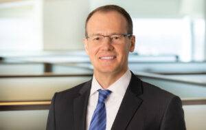 Dennis Kadourov, CFA