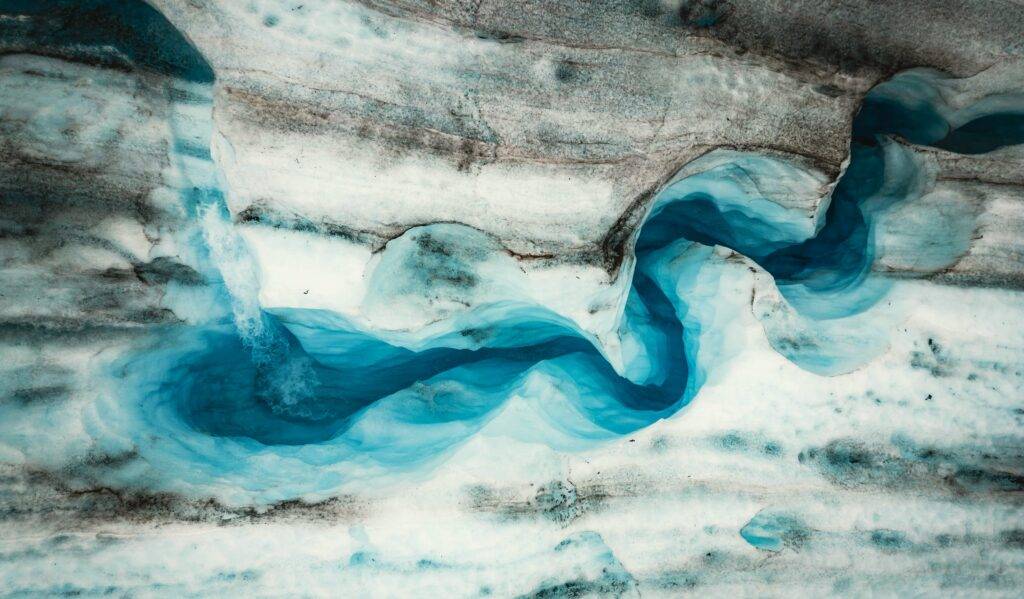 Credit Check: The Full Discretion Approach to Credit Selection